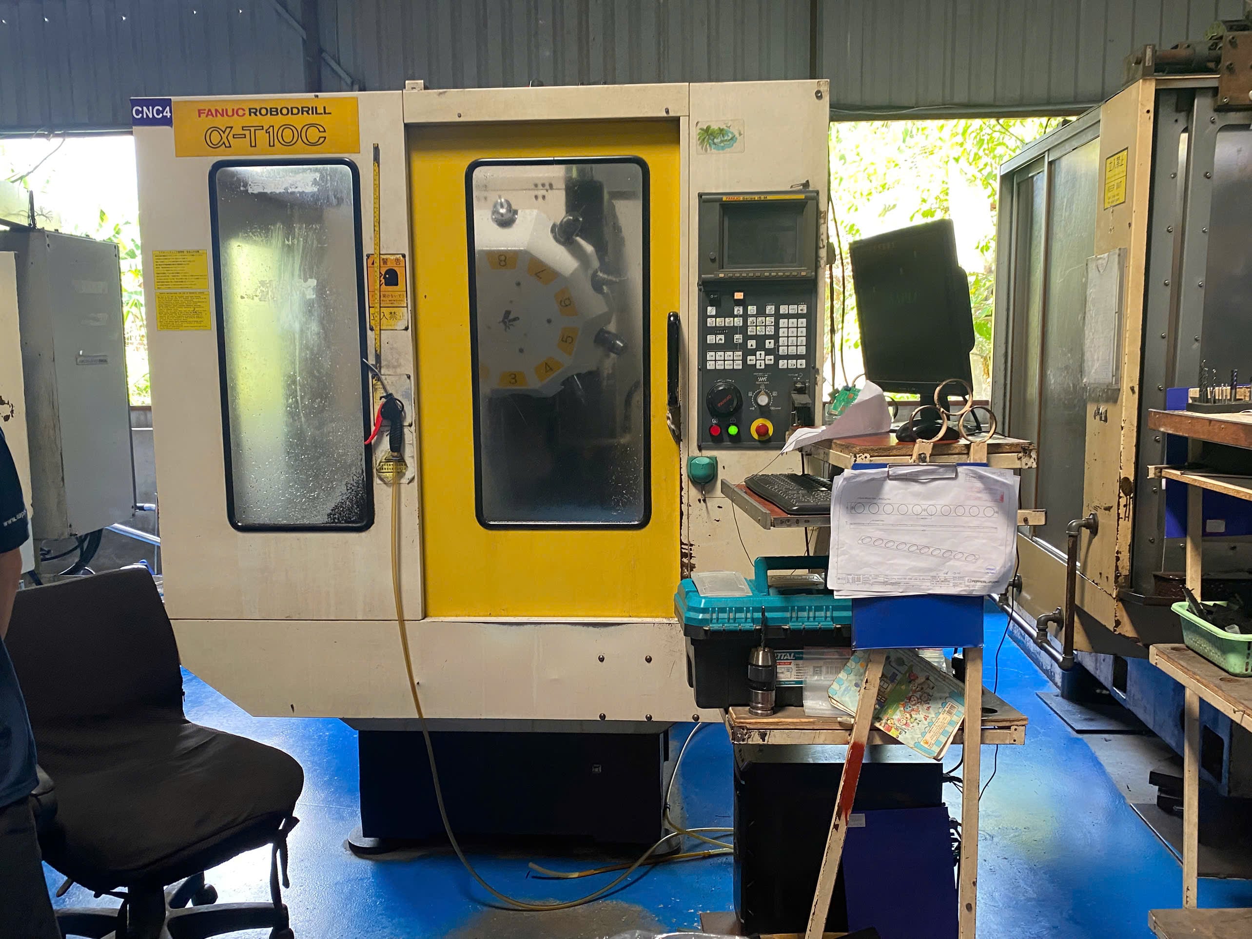 CNC milling machine 3.jpg